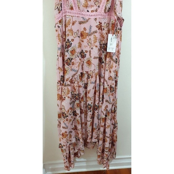 Rosevelvet PLUS SIZE SLEEVELESS RUFFLE SQUARE NECK FLORAL MAXI DRESS - Picture 6 of 10